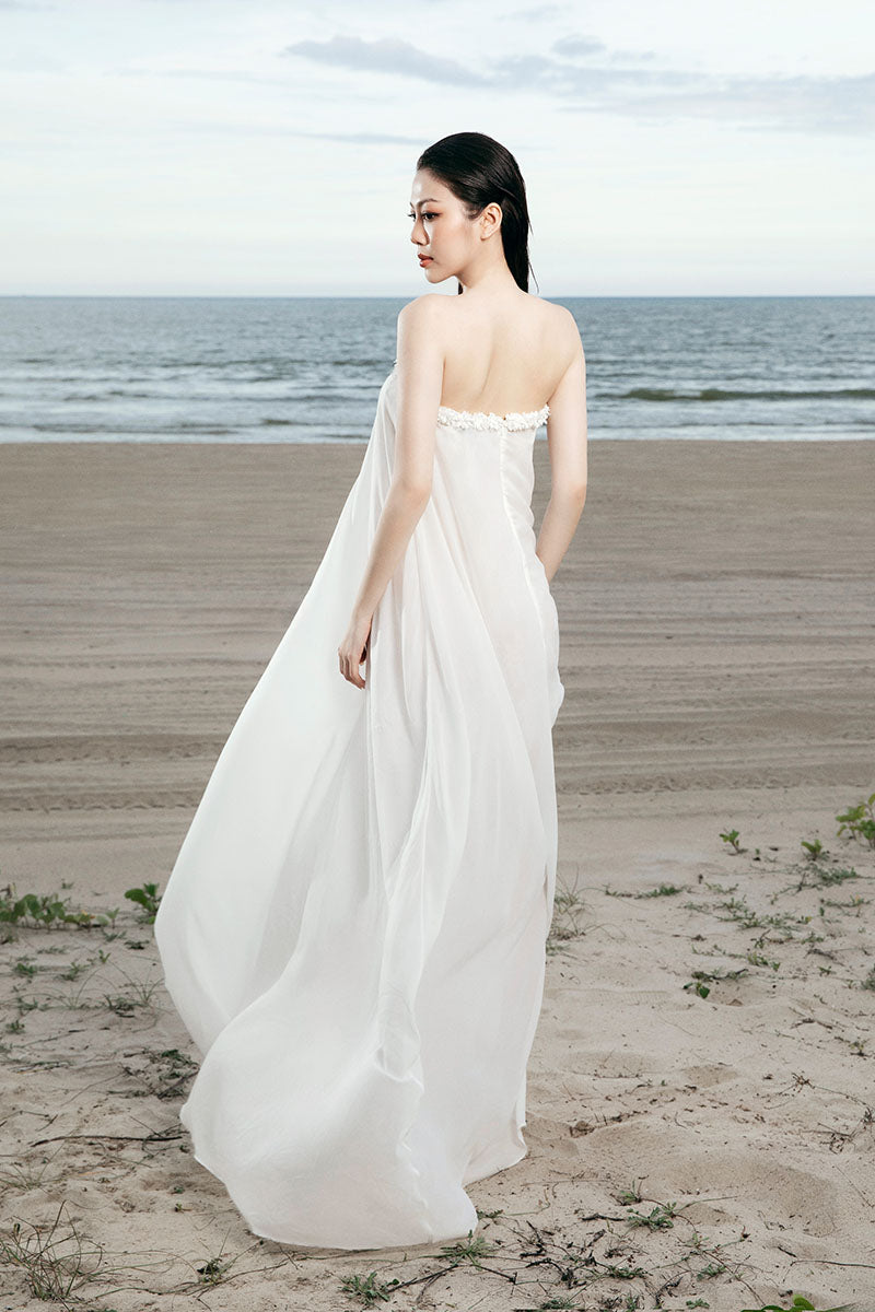 STRAPLESS MAXI CHIFFON DRESS IN WHITE | CULT MIA