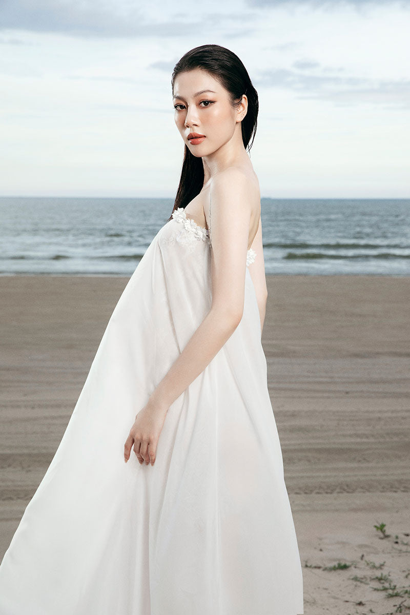 STRAPLESS MAXI CHIFFON DRESS IN WHITE | CULT MIA