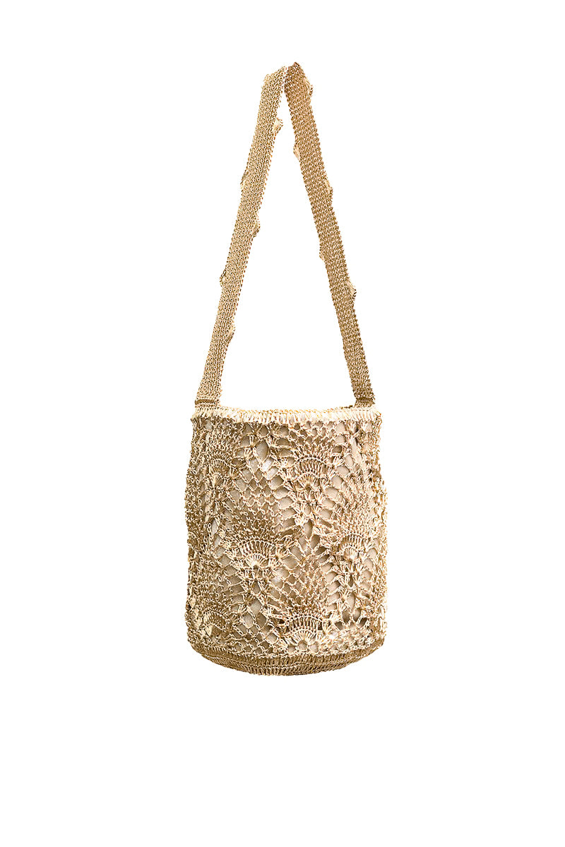 Gold pineapple-shaped Verdi shoulder bag with adjustable strap, stylish and trendy accessory for everyday use.