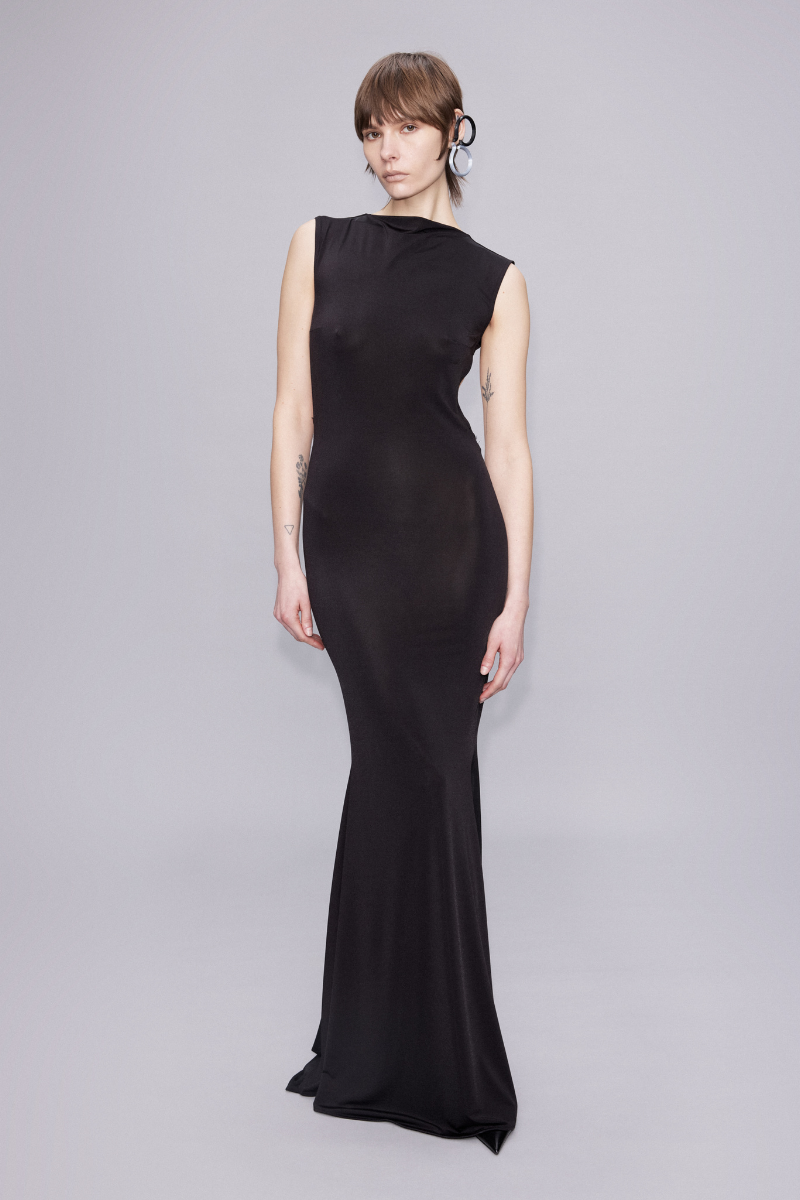JERSEY BACKLESS MAXI DRESS IN BLACK - CULT MIA