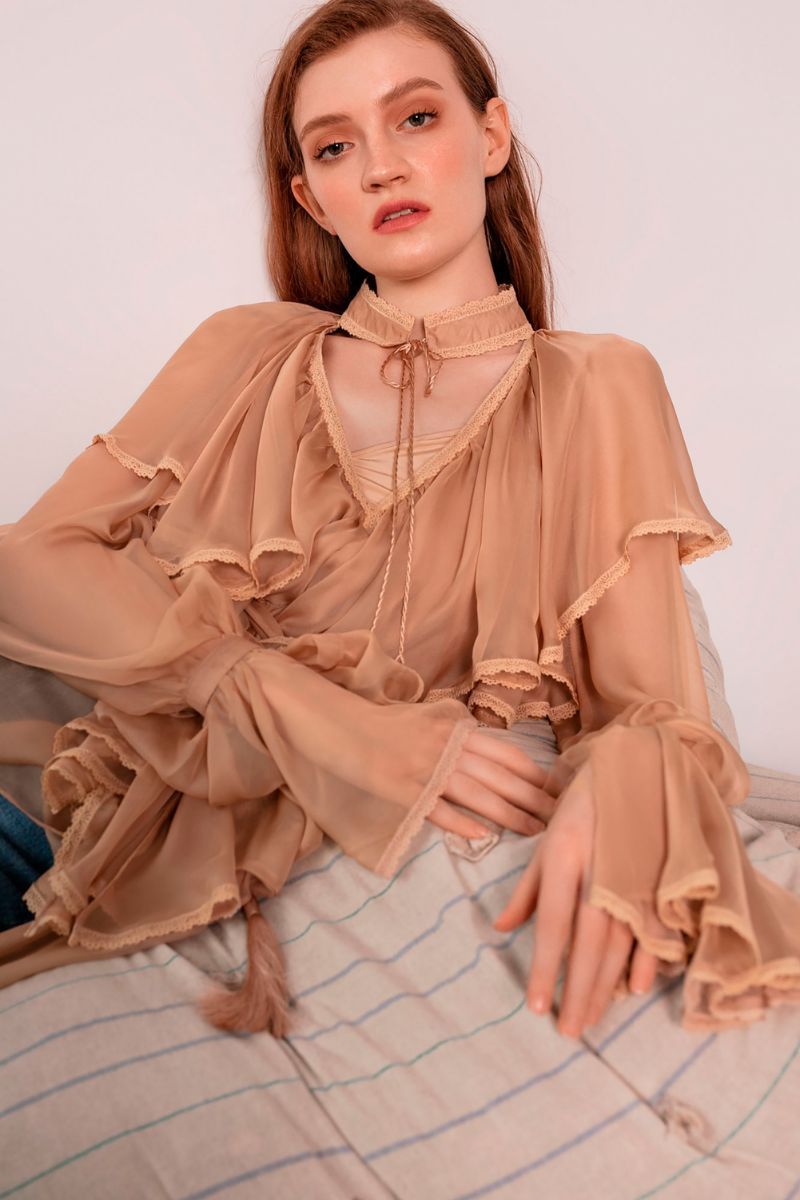 OCEAN OF THE TENDERNESS BLOUSE IN BEIGE - CULT MIA