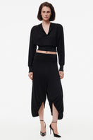 Black hooded longsleeve sweater by Kris Marán, featuring a comfortable fit and stylish design.