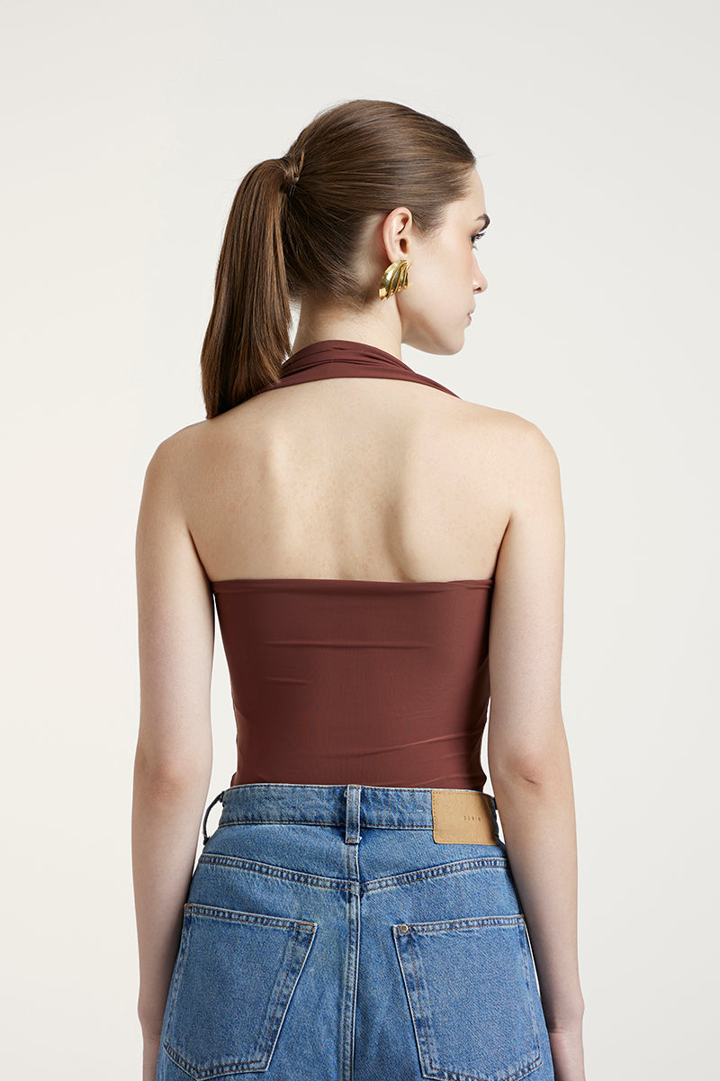 Deme By Gabriella Cole top in brick color, casual sleeveless sleeveless sleeveless top with a round neckline and relaxed fit.