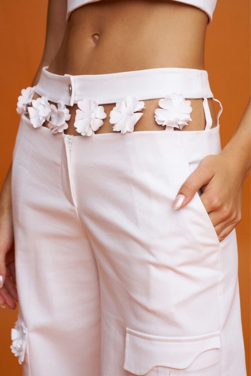 JASMINE WHITE FLORAL PANTS - CULT MIA