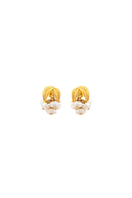 Peracas LEA earrings in ivory, stylish drop earrings with elegant design, perfect for accessorizing any outfit.