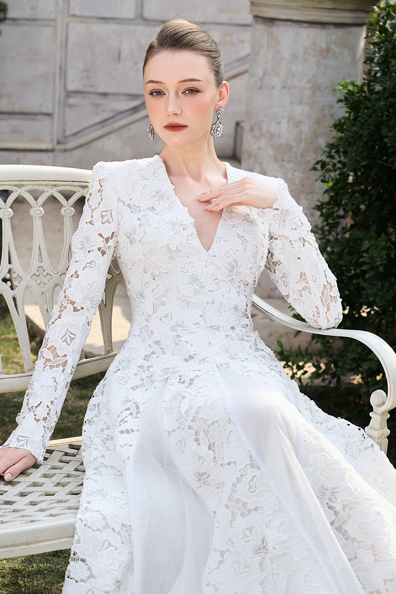 FLORAL LONGE SLEEVE LACE GOWN