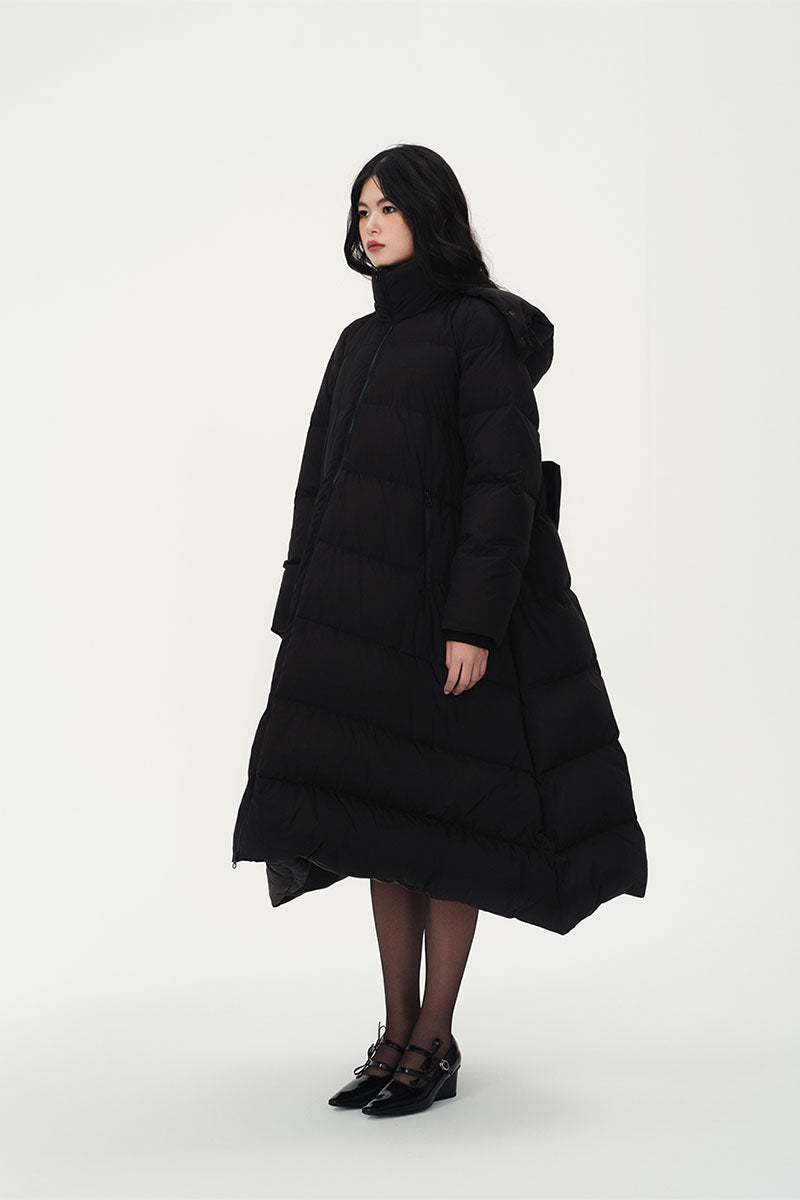 Chictopia LELA Down Coat in black, stylish winter coat with quilted design and hood for warmth and comfort.