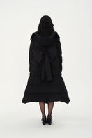 Chictopia LELA Down Coat in black, stylish winter coat with a quilted design, zip closure, and cozy insulated interior.