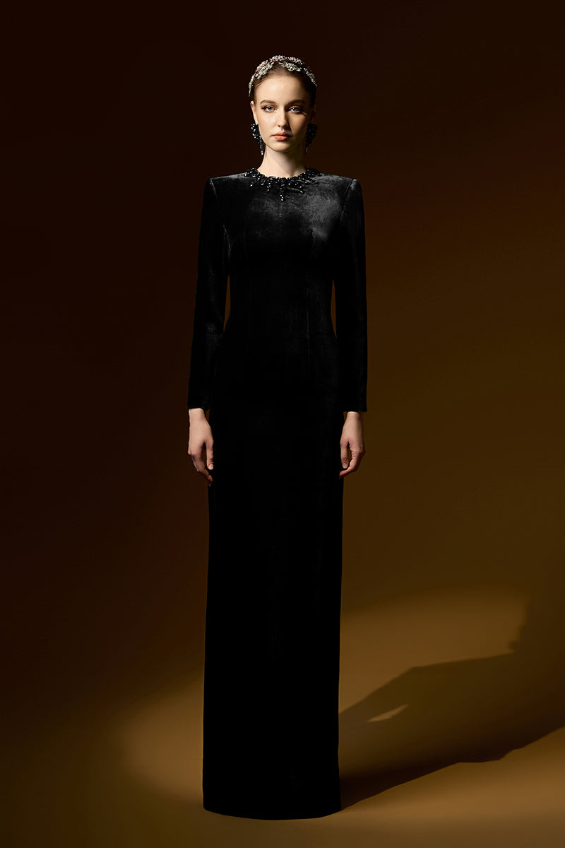 VIVIAN VELVET LONG SLEEVE GOWN IN BLACK