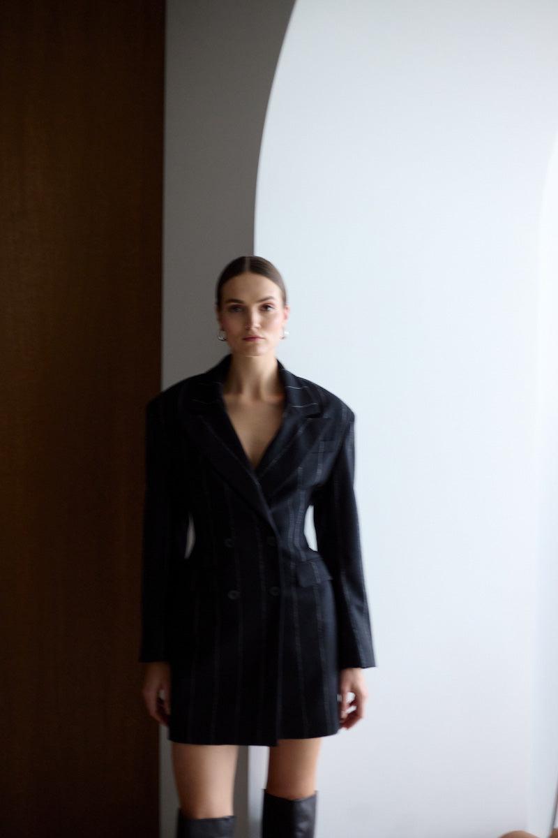 PETRA BLACK MIDI BLAZER DRESS PETRA BLACK MIDI BLAZER DRESS