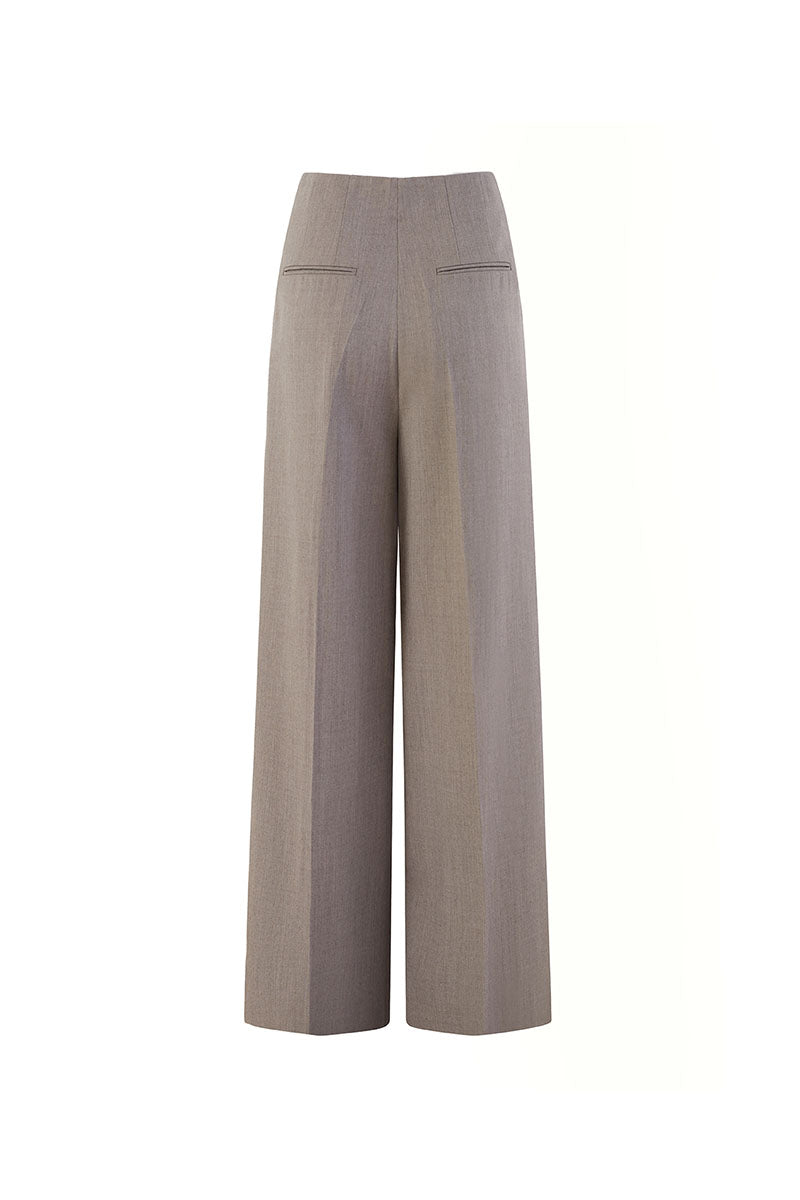 Chictopia Alma trousers, stylish women's pants with a tailored fit and modern design, shown in a neutral color.