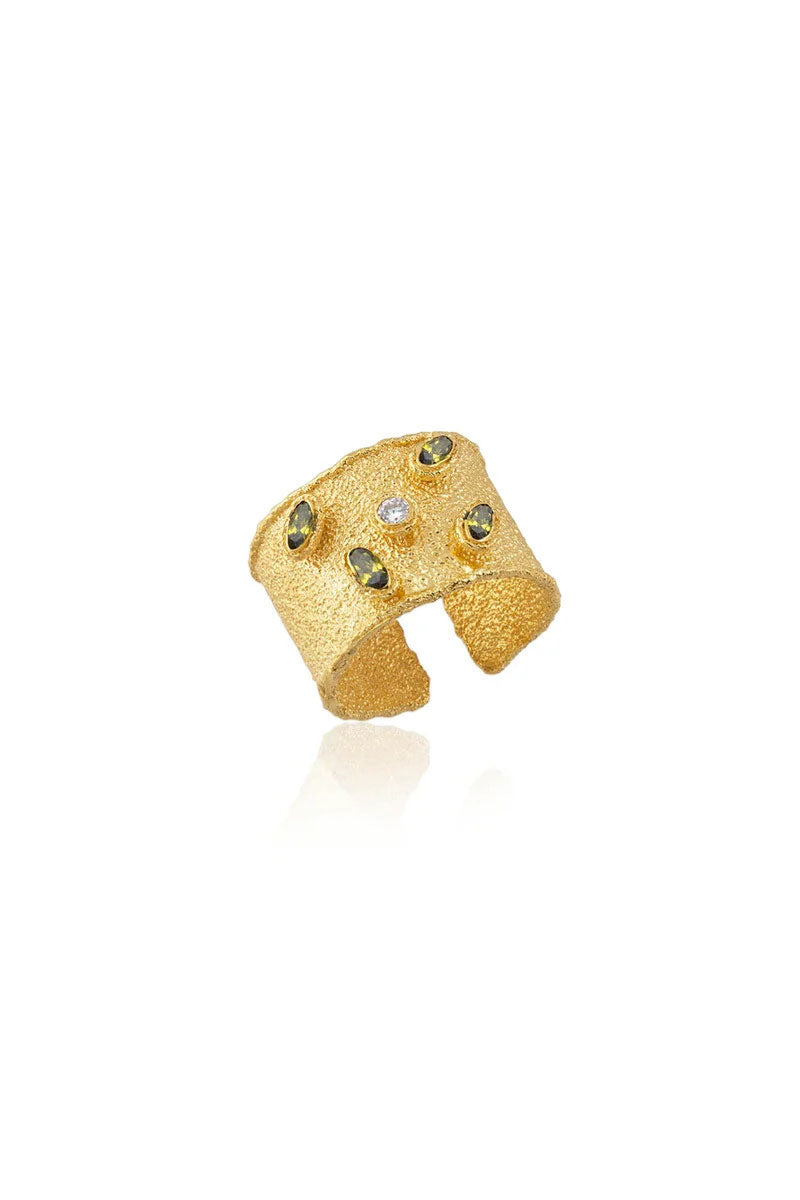 Peracas Cesare ring in olive green and white with a sleek, modern design, featuring a smooth band and stylish color contrast.