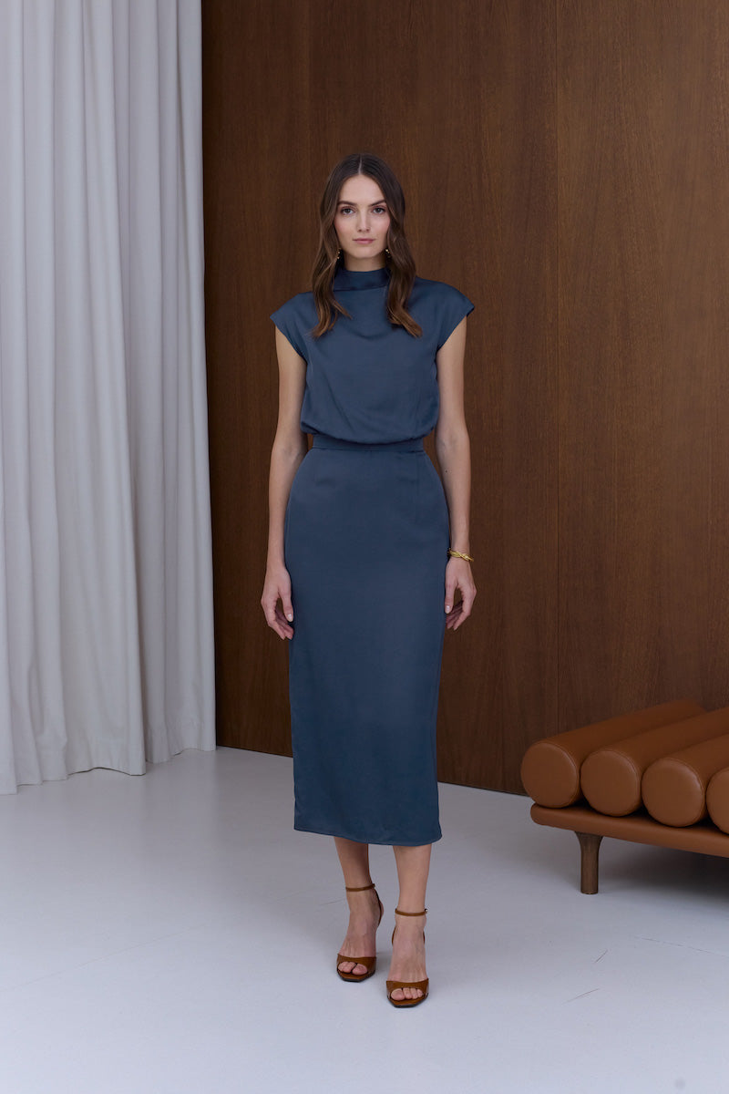 TESSA SHORT KIMONO SLEEVES MIDI DRESS IN ROYAL BLUE