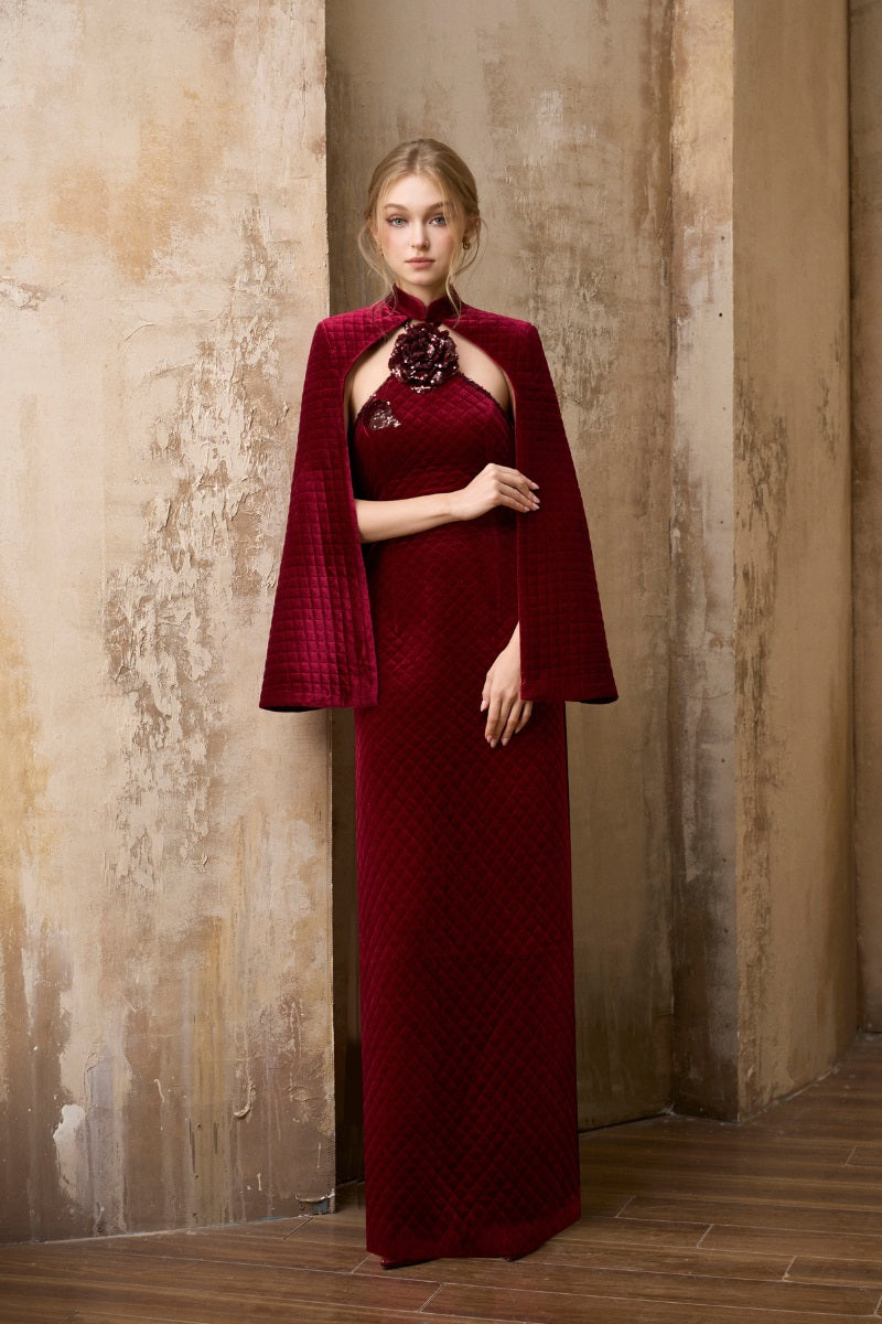 THE QUILTED VELVET EMPRESS