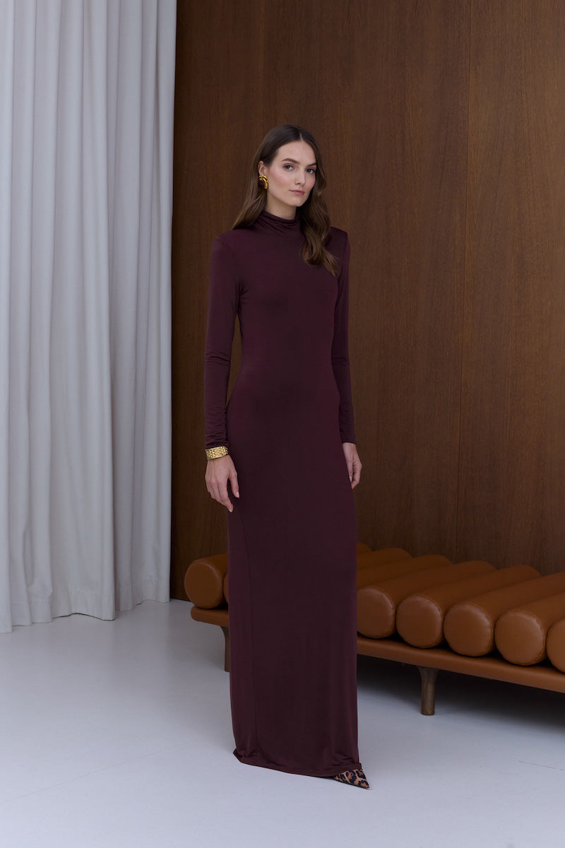 CINTIA OPEN-BACK MAXI DRESS IN BURGUNDY