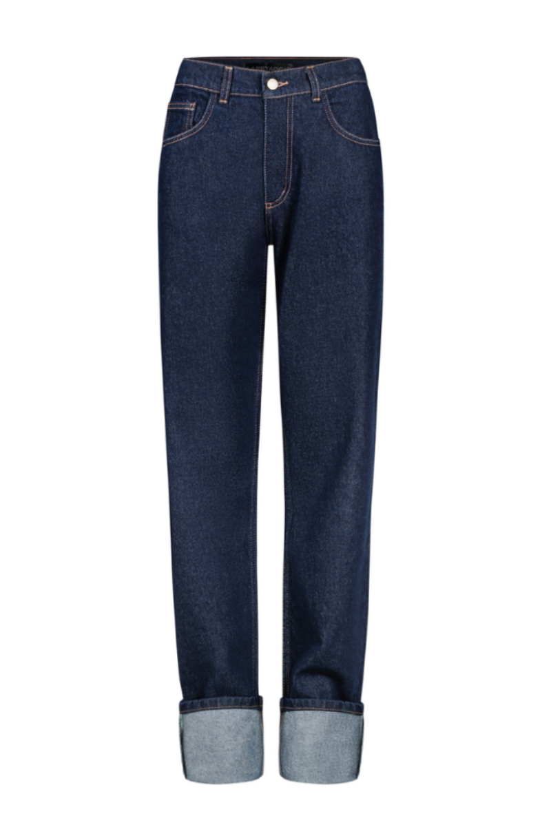LARETAGGIO hero mid waist straight leg denim jeans displayed on a model, showcasing classic fit and stylish design.