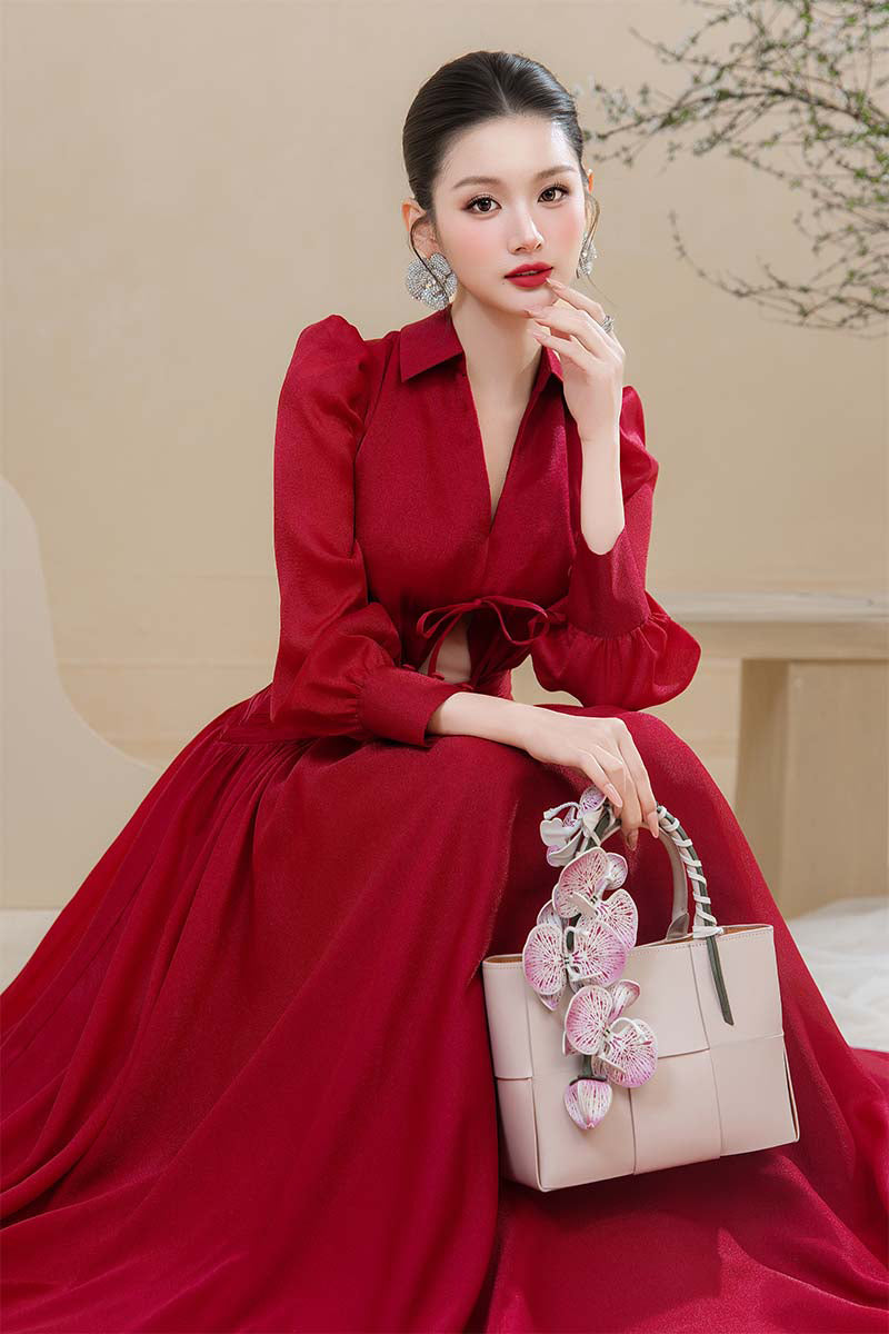 Do Long Scarlet Serenity maxi dress in vibrant red fabric, flowing design, and elegant sleeveless style for summer wear.