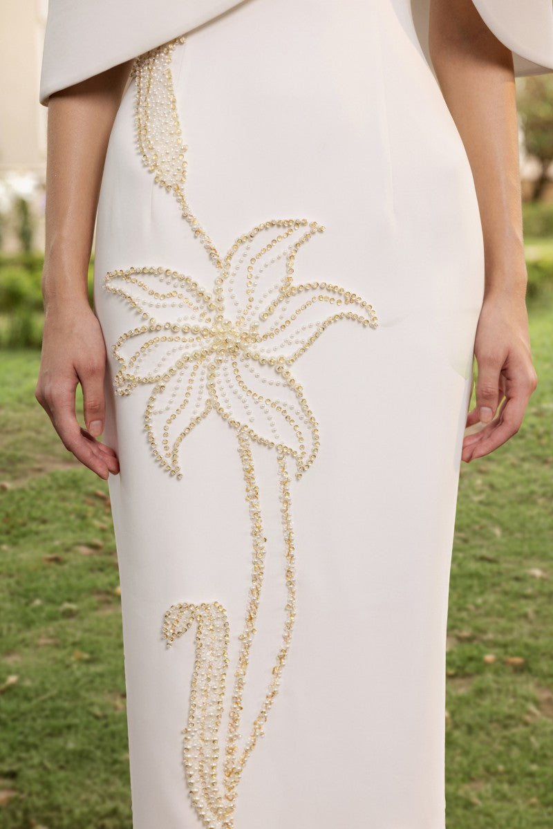 ROSALIE CREPE GOWN WITH LOUISE CAPE IN WHITE - CULT MIA
