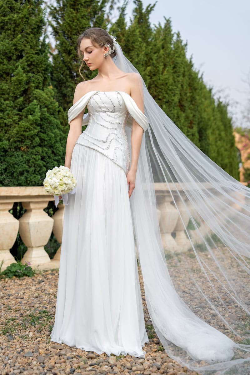 pleated taffeta wedding dress White Taffeta Handmade 3D Floral Strapless Pleated Wedding Dress, Black