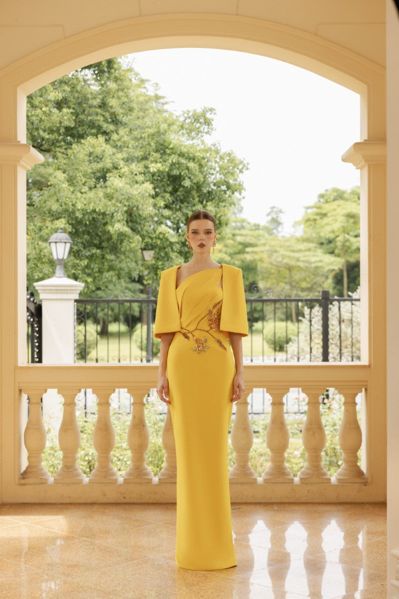 CHLO CREPE GOWN | CULT MIA | 21Six CHLO CREPE GOWN | CULT MIA | 21Six