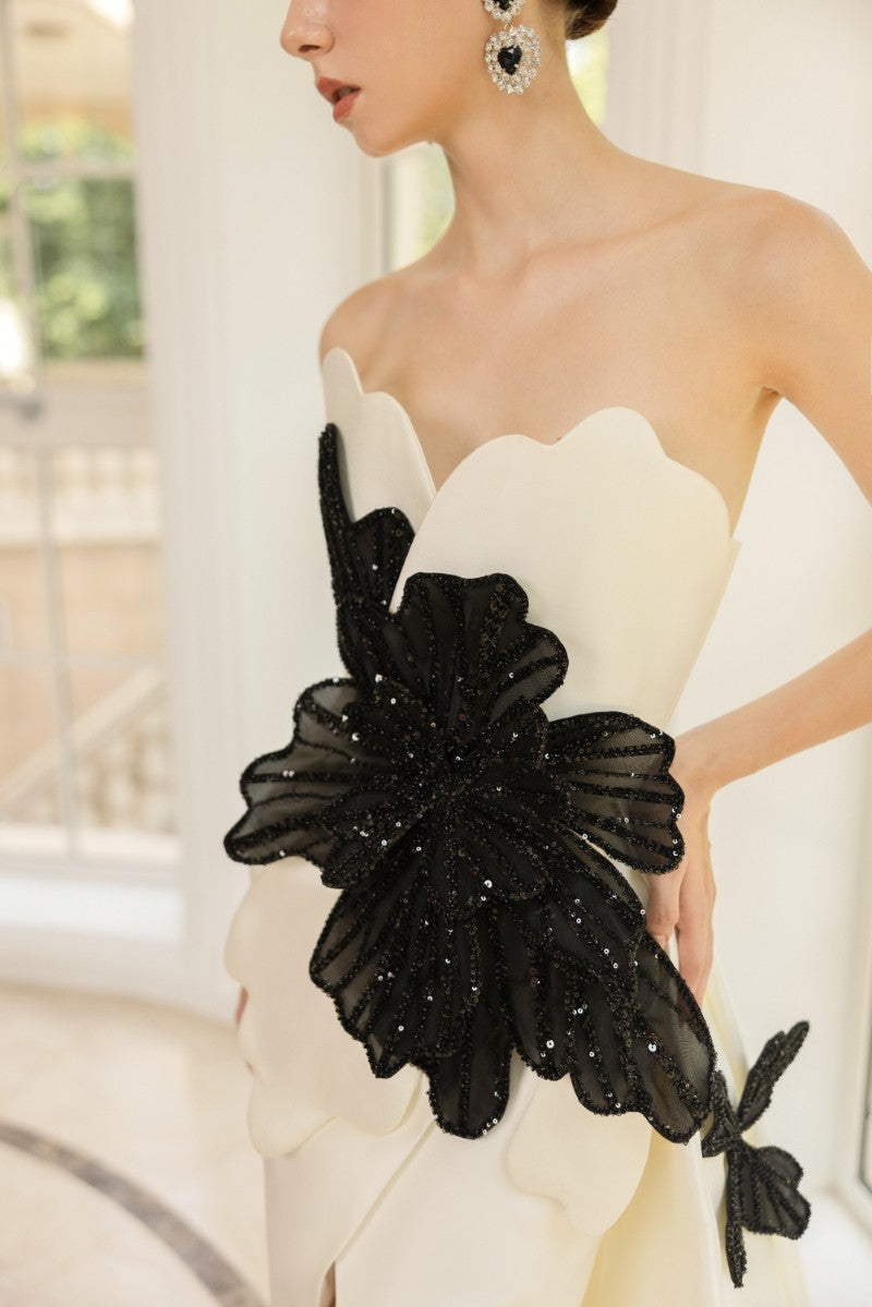 SIDONIE TAFFETTA GOWN IN WHITE AND BLACK - CULT MIA