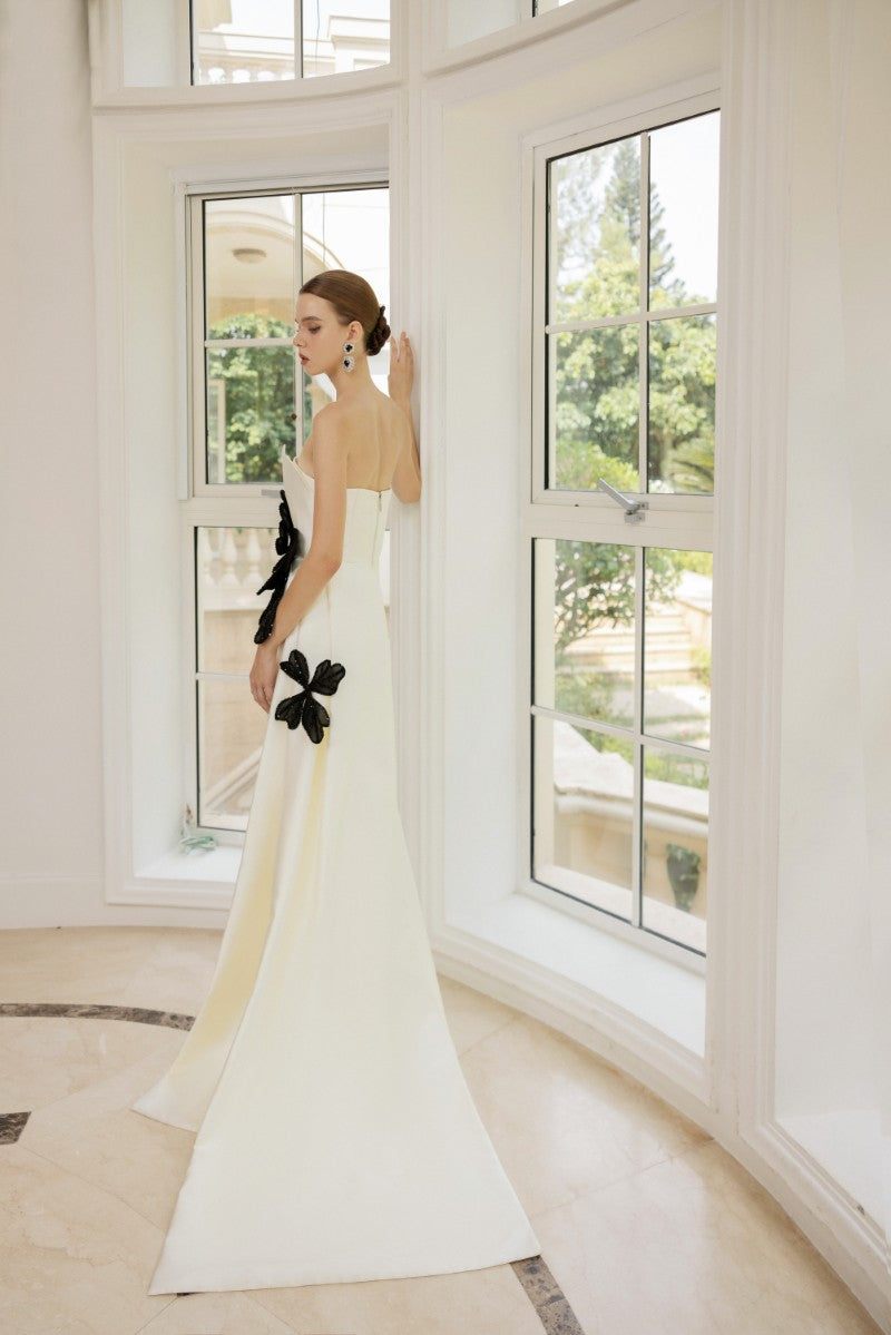 SIDONIE TAFFETTA GOWN IN WHITE AND BLACK - CULT MIA