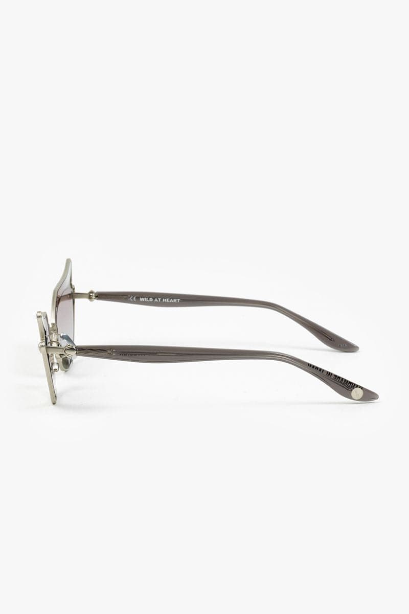 SILVER WILD AT HEART SUNGLASSES - CULT MIA