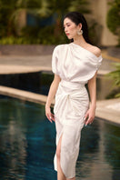 Pink 21Six co-ords set featuring a draped asymmetrical top and knotted skirt, size XS, stylish and modern ensemble.