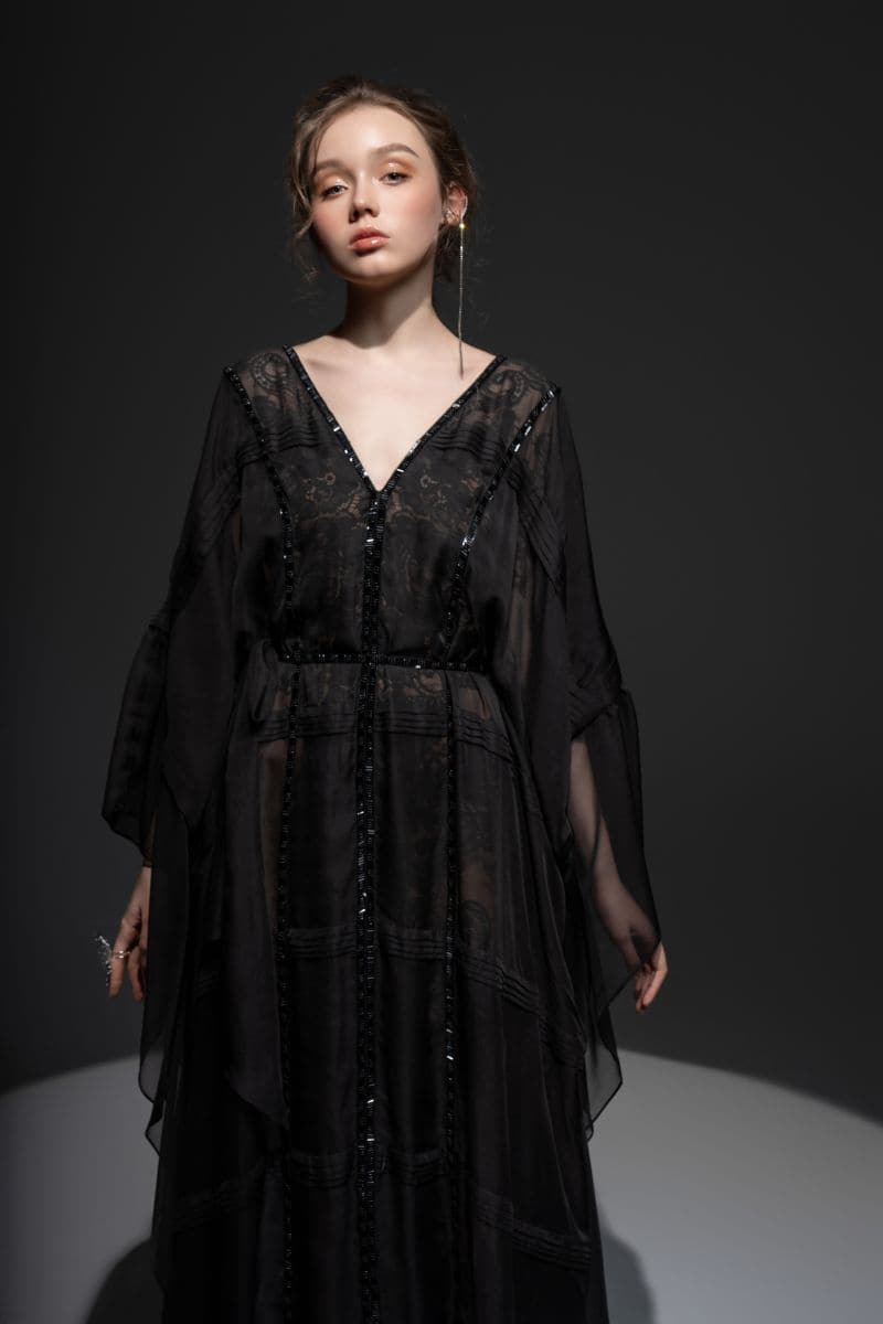 BLACK SUNIE SILK STRAIGHT MAXI DRESS | CULT MIA | 21Six BLACK SUNIE SILK STRAIGHT MAXI DRESS | CULT MIA | 21Six