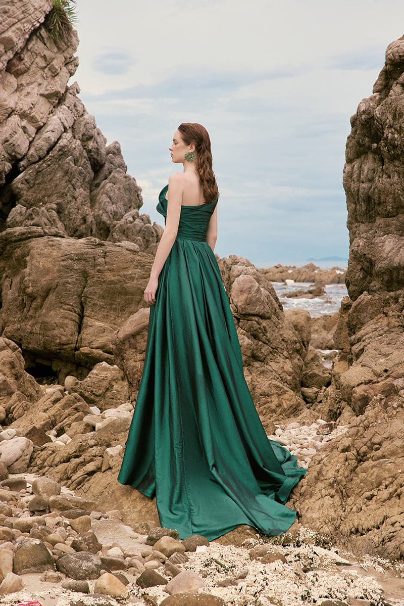 JULIETA SILK TAFFETA FLORAL DRESS | CULT MIA | 21Six JULIETA SILK TAFFETA FLORAL DRESS | CULT MIA | 21Six