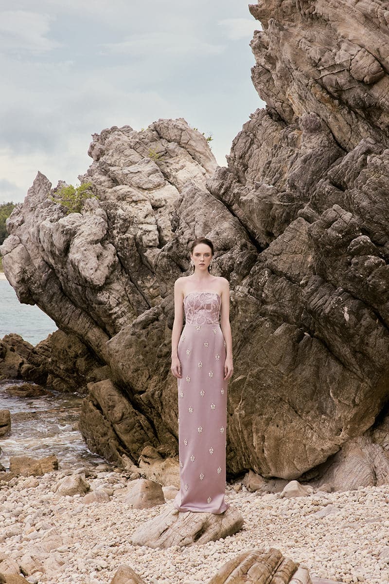REBECCA CRYSTAL LACE CRYSTAL DRESS | 21Six | CULT MIA
