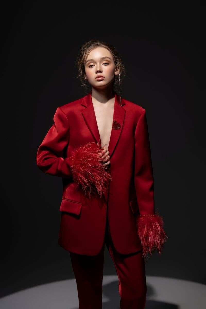 RED KELLY TAFFETA FEATHER SUIT JACKET | 21Six | CULT MIA