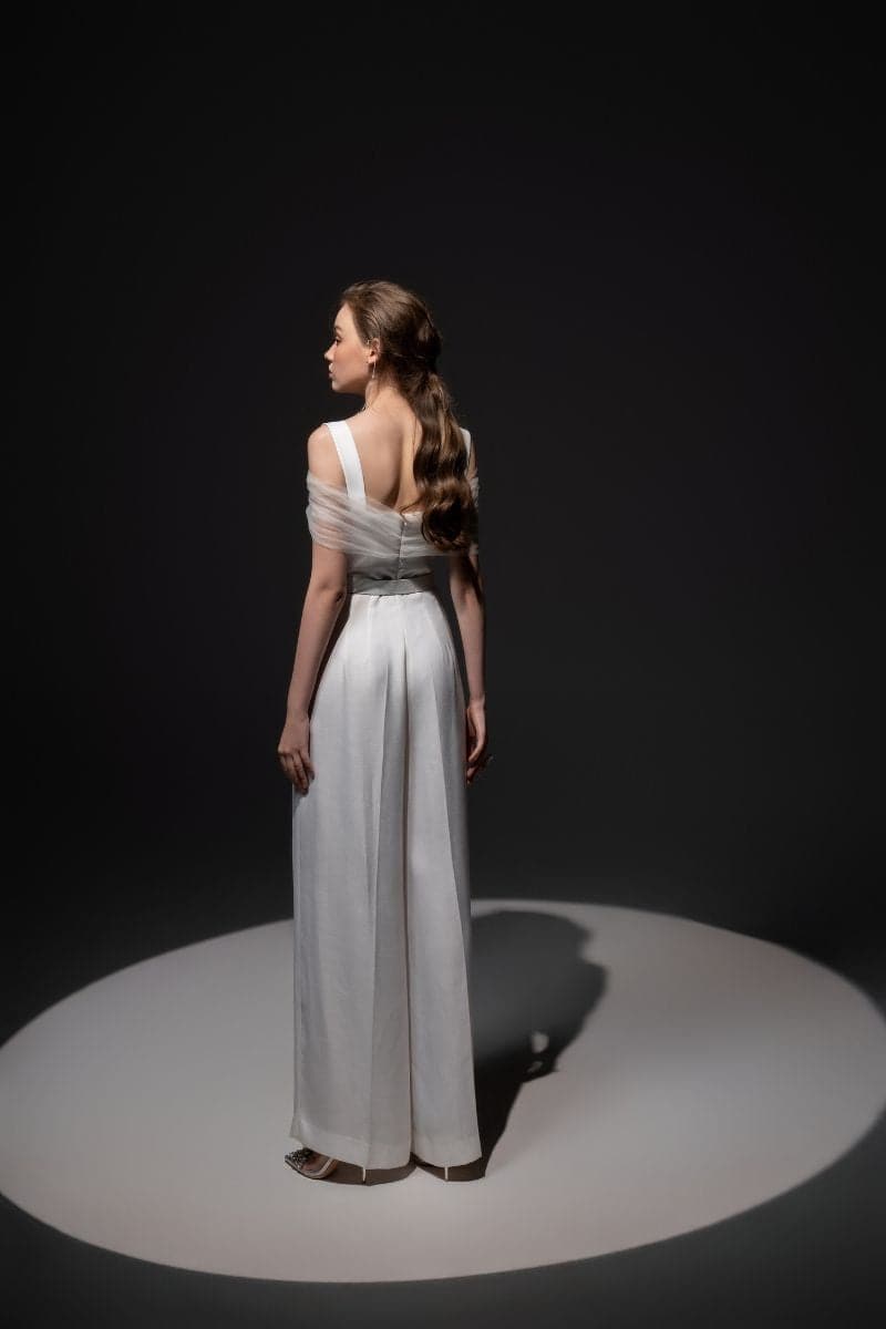 WHITE MONICA TAFFETA CHEST CUP JUMPSUIT | 21Six | CULT MIA