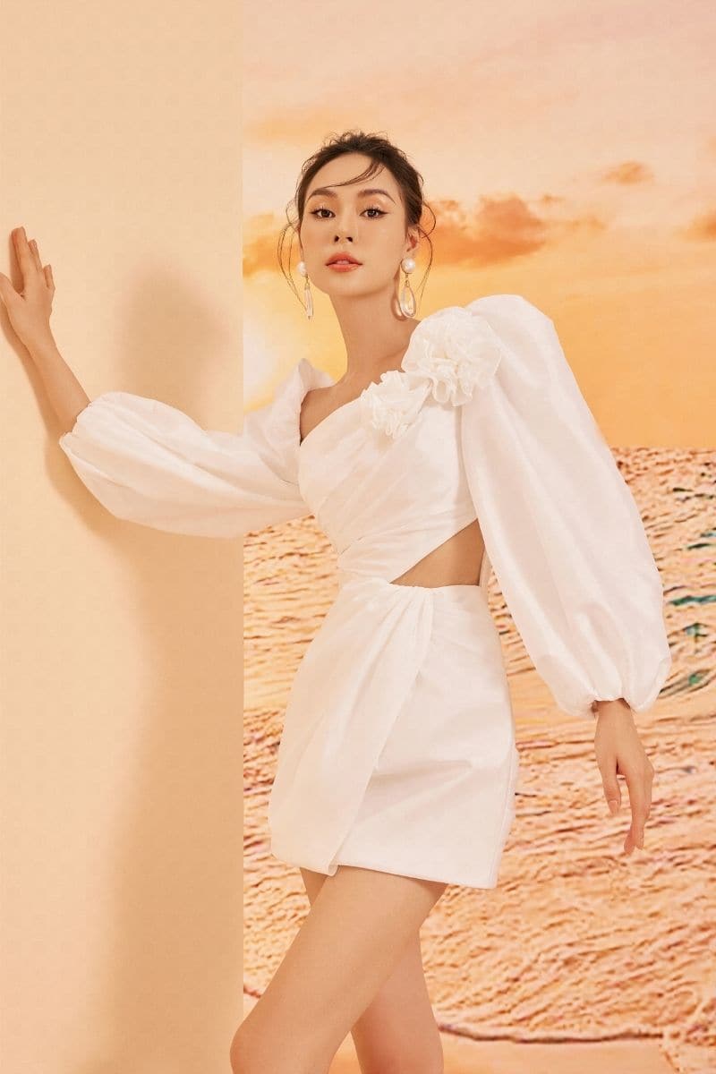 WHITE PRESLEY SILK TAFFETA CUT-OUT MINI DRESS | 21Six | CULT MIA