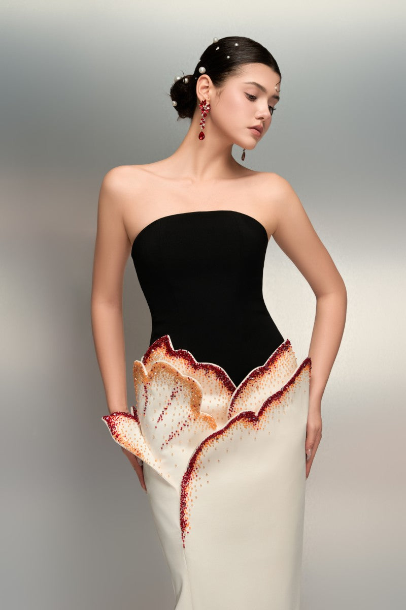 SHAMSA CREPE AND SILK TAFFETA DRESS IN WHITE AND BLACK - CULT MIA