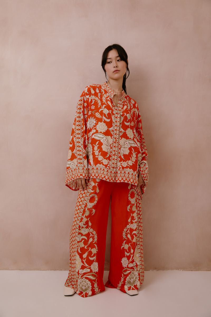 Raishma Sapphira trousers featuring a stylish, tailored design with a comfortable fit, shown in a neutral color.