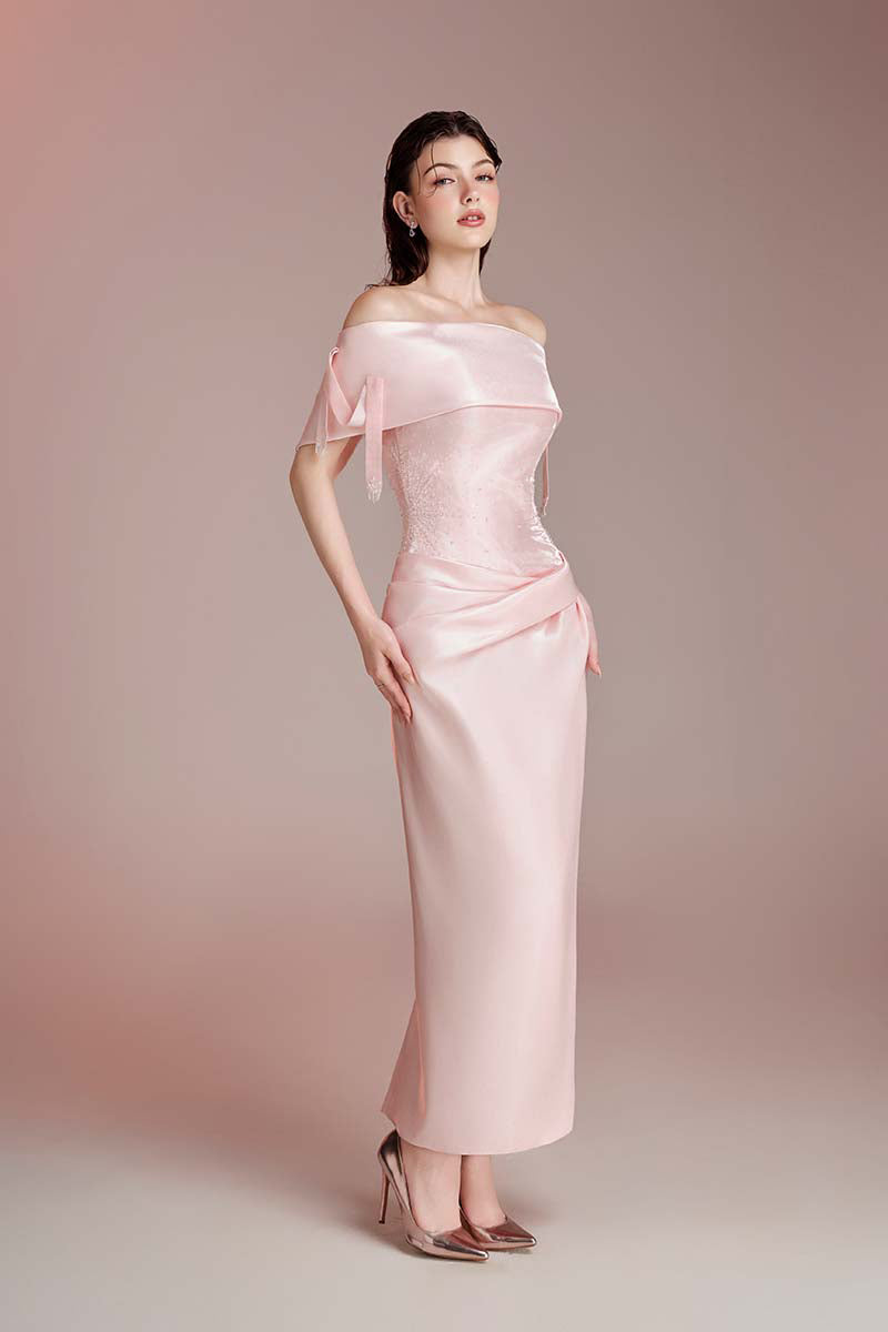 pink midi dress elegant Pink Classy midi dress with open neckline XL / 10 / Pink