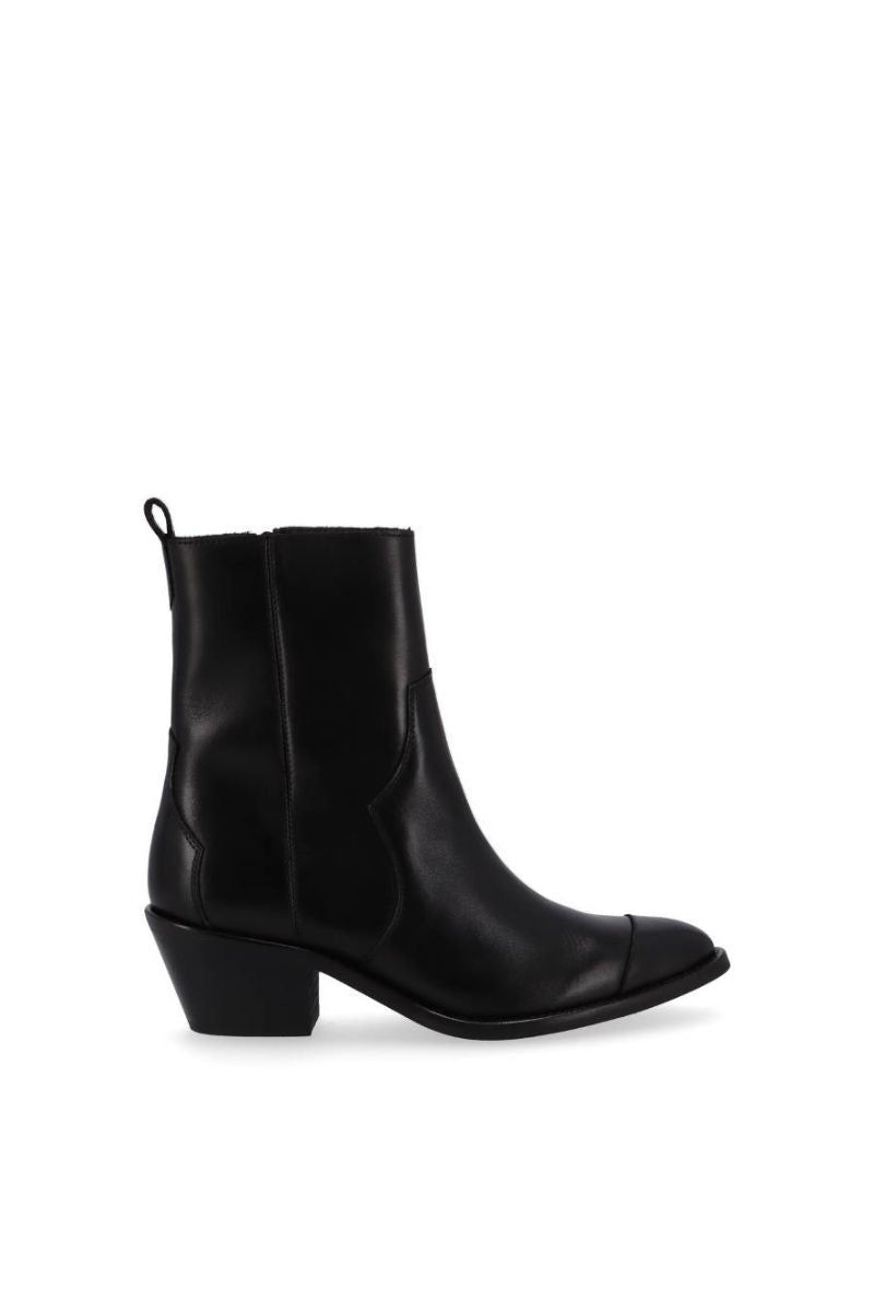 AUSTIN BLACK LEATHER ANKLE BOOTS - CULT MIA