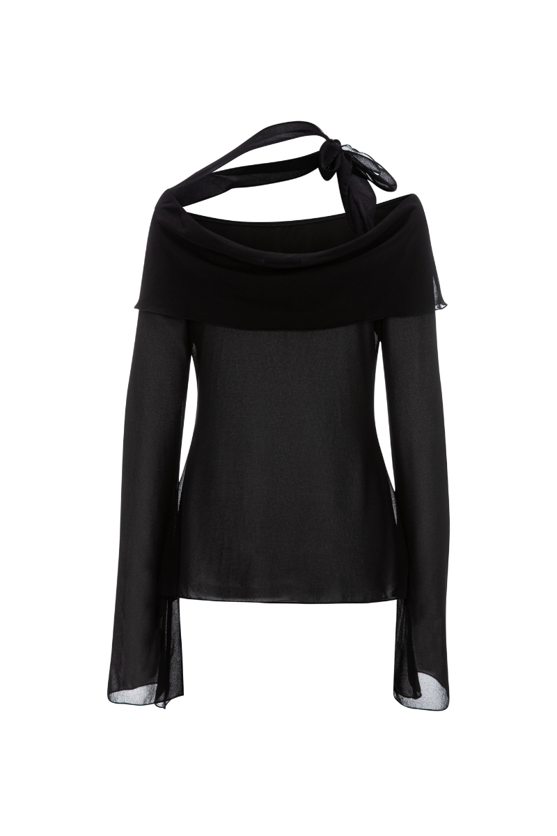 Suncillo Laura Top in soft fabric with a relaxed fit, featuring a round neckline and short sleeves.