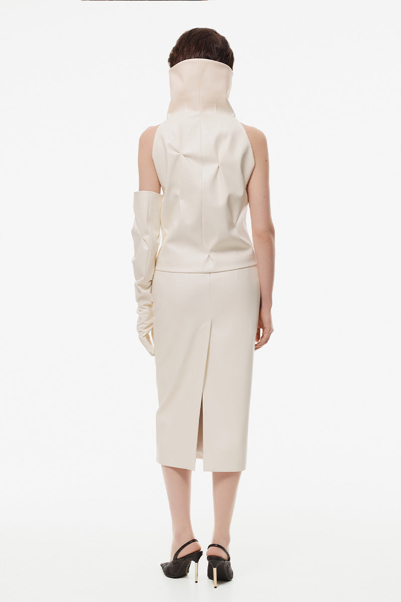 Off-white ruched top with a high collar by KRIS MARÁN, showcasing a fitted design and stylish neckline.