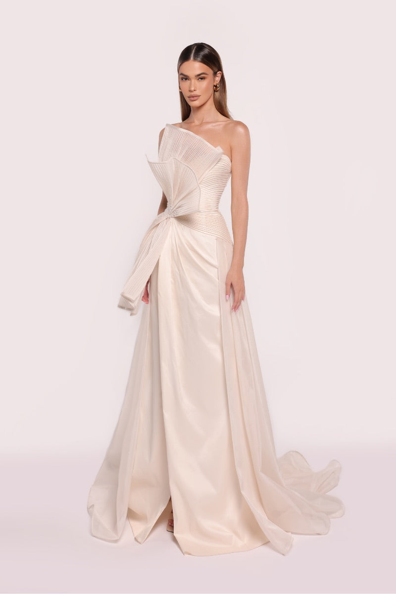 Tarık Ediz Ephesus vanilla gown with elegant flowing fabric and detailed design, perfect for formal occasions.