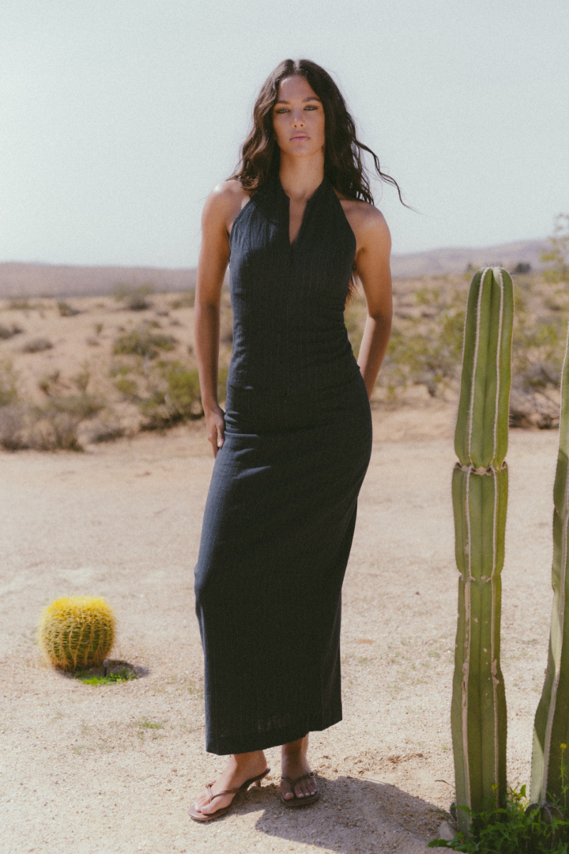 Summer Away LEA top in vintage blue, sleeveless blouse with a relaxed fit and round neckline, draped fabric detail.