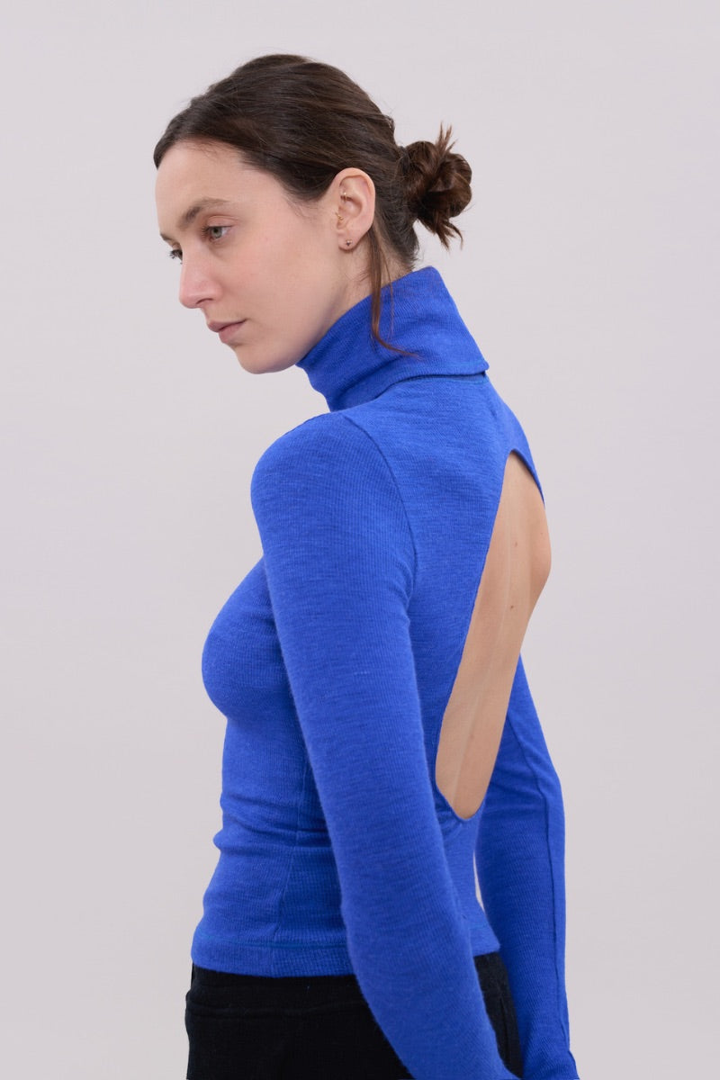 Blue long sleeve top from La Granni, featuring a fitted design and soft fabric, perfect for casual or layered outfits.