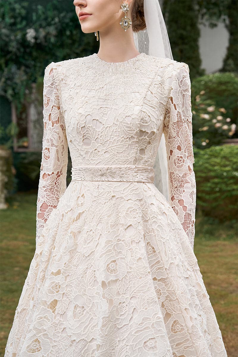 ROUND NECKLINE SEMI-CIRCULAR GOWN WITH REMOVABLE BELT - CULT MIA