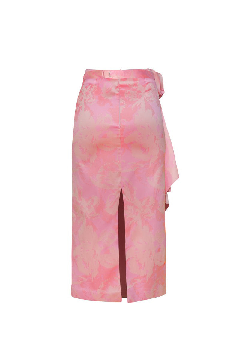 Estefania IDILIO pencil midi skirt in citrus pink, featuring a fitted waist and sleek silhouette, perfect for stylish outfits.