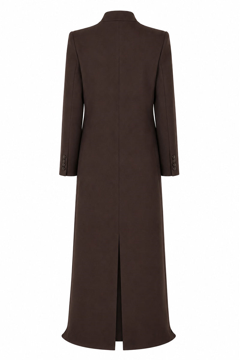 Lili Blanc oversized coat with wide collar and long sleeves, shown in a stylish fabric, perfect for cold weather.