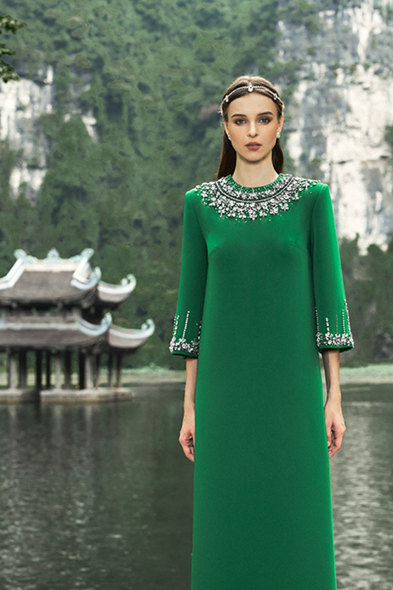 GREEN MIDDLE SLEEVE STONE EMBELLISHED GOWN - CULT MIA