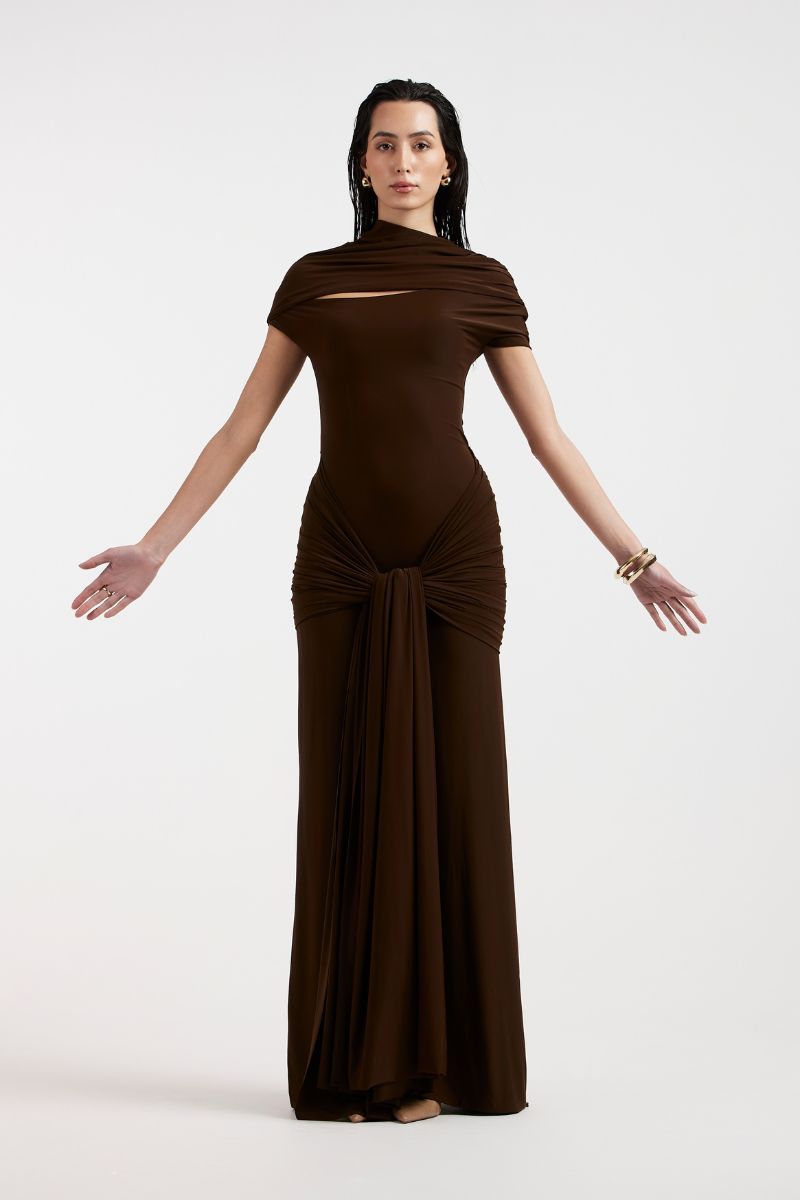 ZELIE BROWN JERSEY MAXI DRESS - CULT MIA