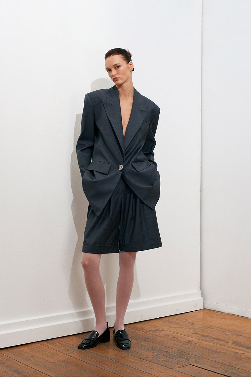Acaria Studio Guru Boyfriend Blazer in gray striped fabric, tailored fit, featuring classic lapels and button closure.