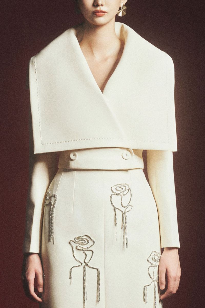 Gray Maison Des Copains cropped V-neck jacket, stylish lightweight outerwear with a tailored fit, shown on a model.